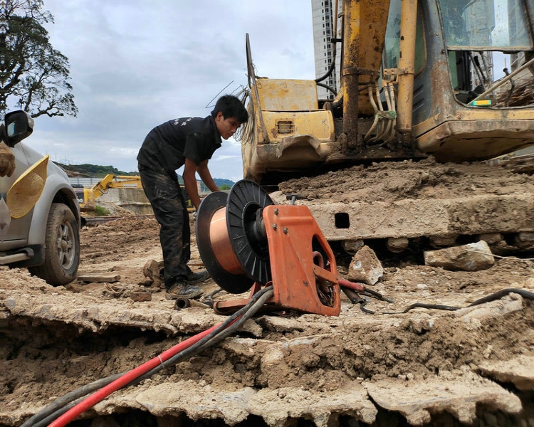 惠州小松挖掘机华体足球中国有限公司中心/惠州小松挖掘机华体足球中国有限公司售后