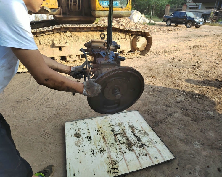 韶关小松挖掘机华体足球中国有限公司中心/韶关小松挖掘机华体足球中国有限公司售后