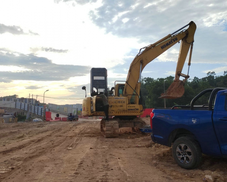 江门小松挖掘机华体足球中国有限公司中心/台山 开平 鹤山 恩平小松挖掘机华体足球中国有限公司售后